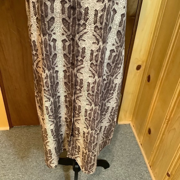 Equipment Femme Snake Print Sleeveless Button Front Silk Shirt Dress Sz-M - Picture 4 of 9